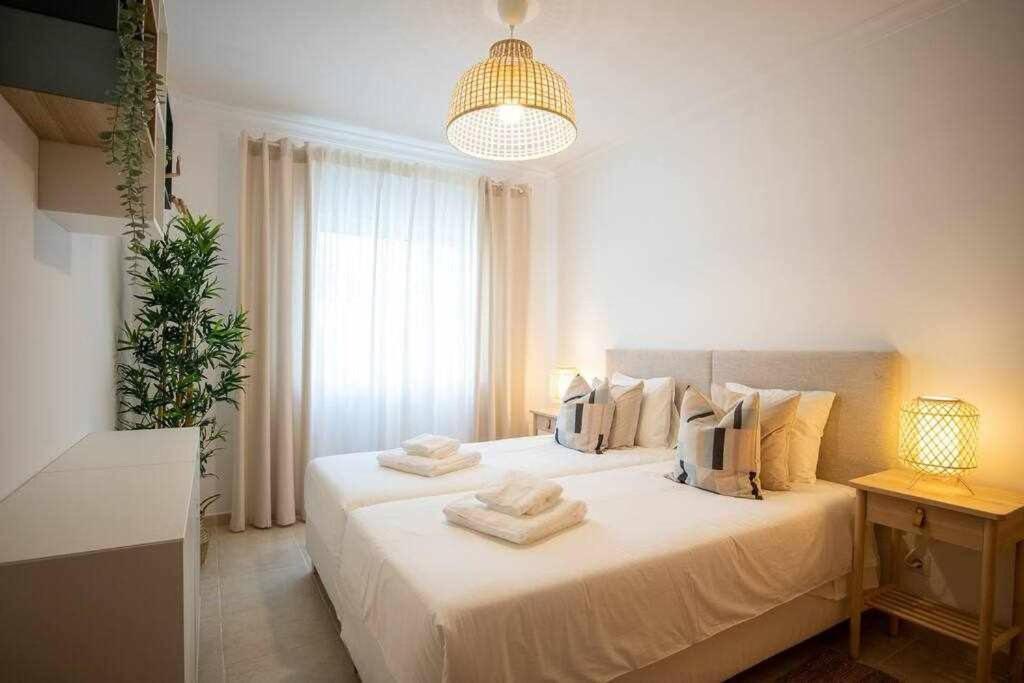 Modern 3Br Apt W/ Lg Terrace, Bbq, Ac & Parking Tavira Zewnętrze zdjęcie